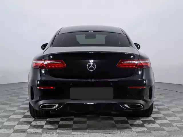 Mercedes-Benz E-Класс 2019