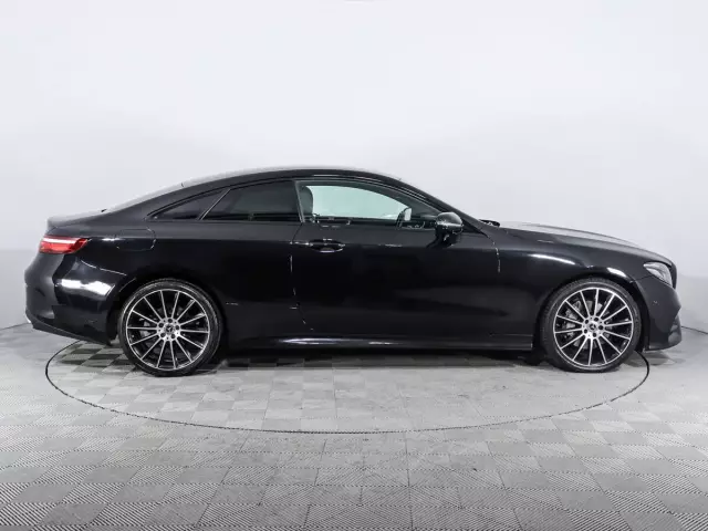 Mercedes-Benz E-Класс 2019
