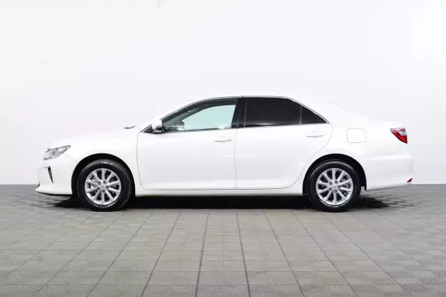 Toyota Camry 2015