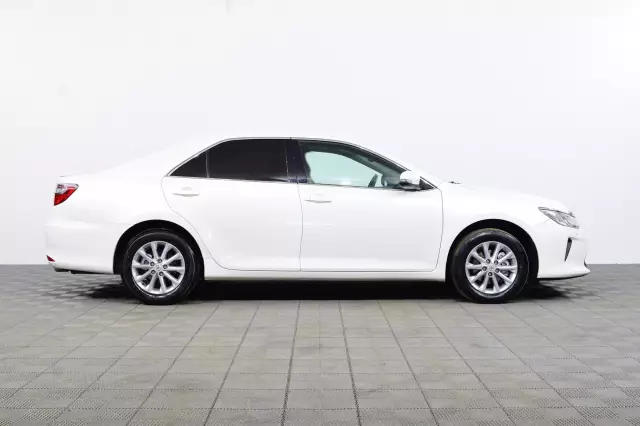Toyota Camry 2015