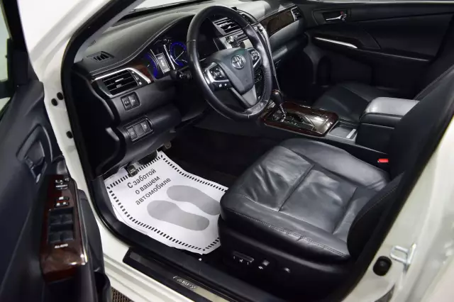 Toyota Camry 2015