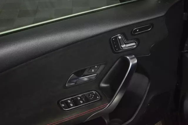 Mercedes-Benz A-Класс 2018