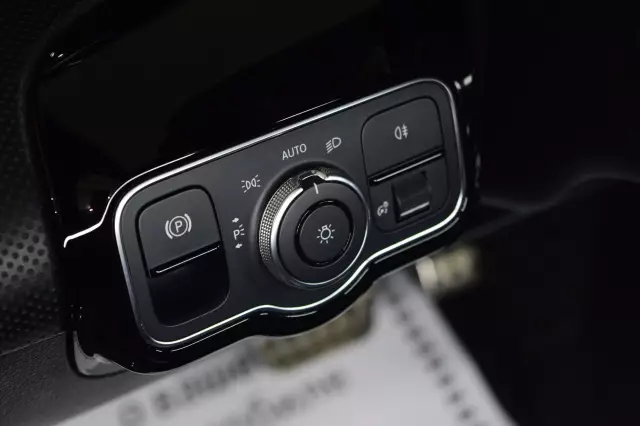 Mercedes-Benz A-Класс 2018