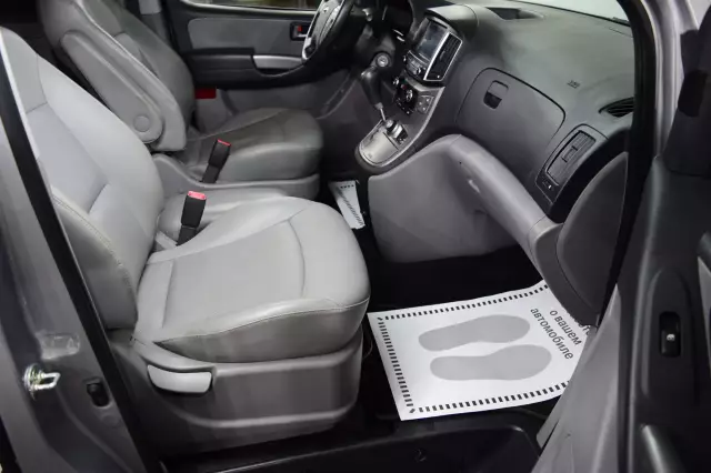 Hyundai Grand Starex 2018