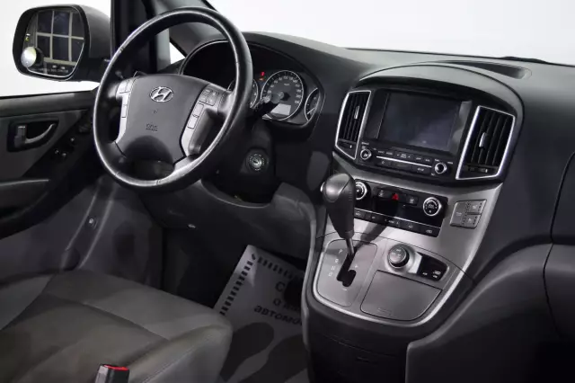 Hyundai Grand Starex 2018
