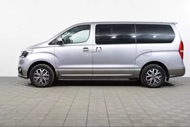 Hyundai Grand Starex 2018