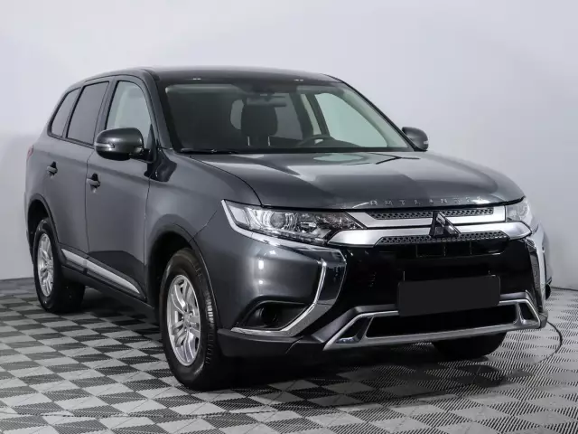 Mitsubishi Outlander 2021