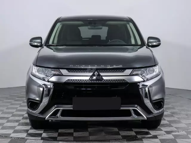 Mitsubishi Outlander 2021