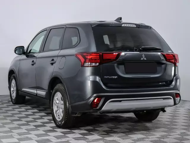 Mitsubishi Outlander 2021