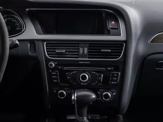 Audi A4 2014