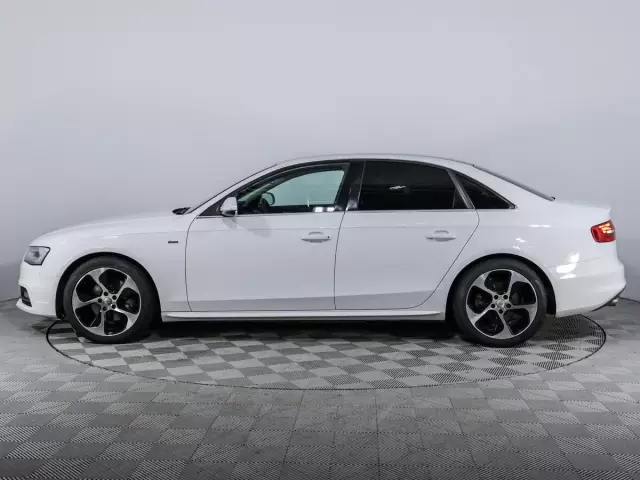 Audi A4 2014