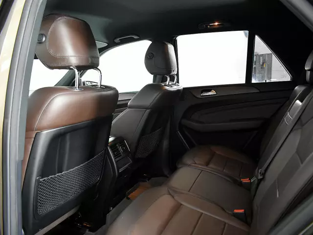 Mercedes-Benz M-Класс 2015