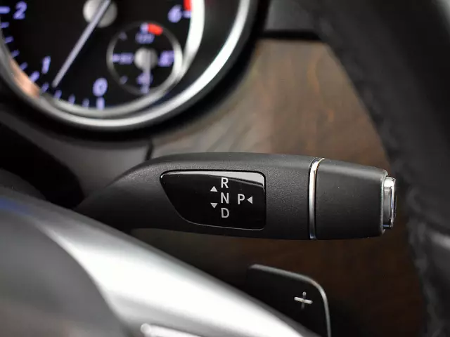 Mercedes-Benz M-Класс 2015