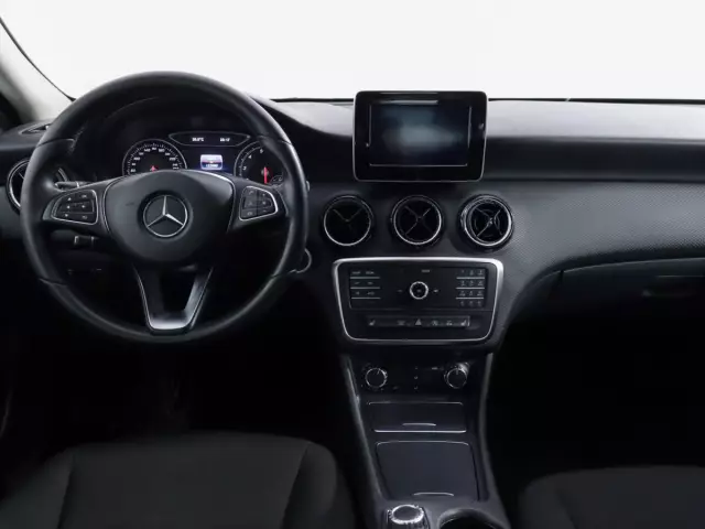 Mercedes-Benz A-Класс 2017