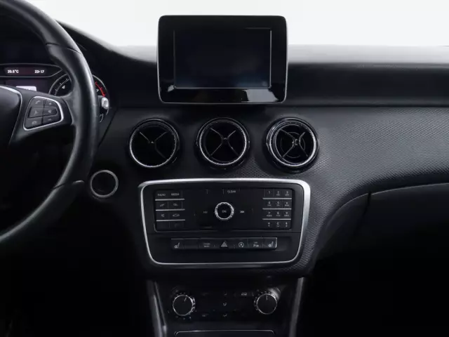 Mercedes-Benz A-Класс 2017
