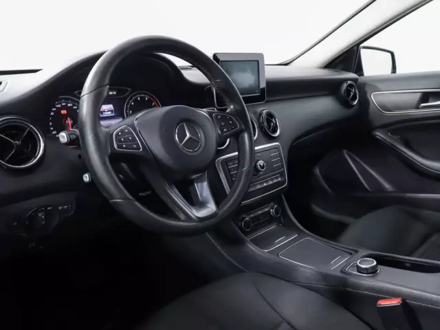 Mercedes-Benz A-Класс 2017