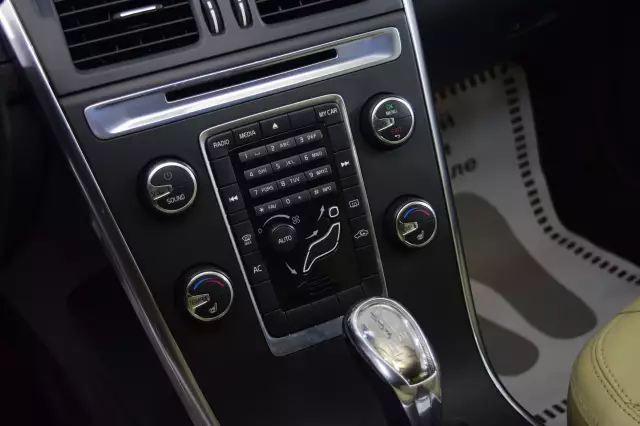 Volvo XC60 2012