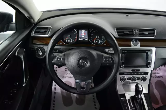 Volkswagen Passat 2012