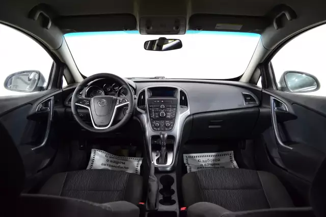 Opel Astra 2013