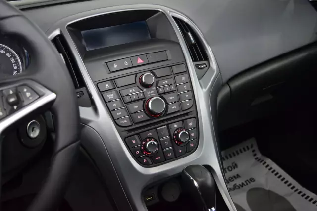 Opel Astra 2013