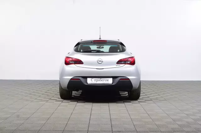 Opel Astra 2013