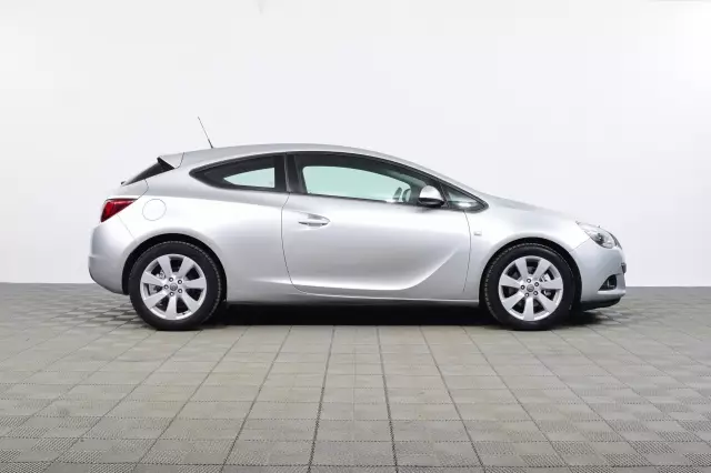 Opel Astra 2013