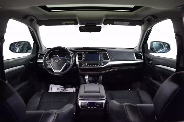 Toyota Highlander 2019