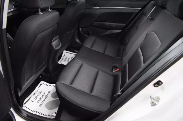 Hyundai Elantra 2018