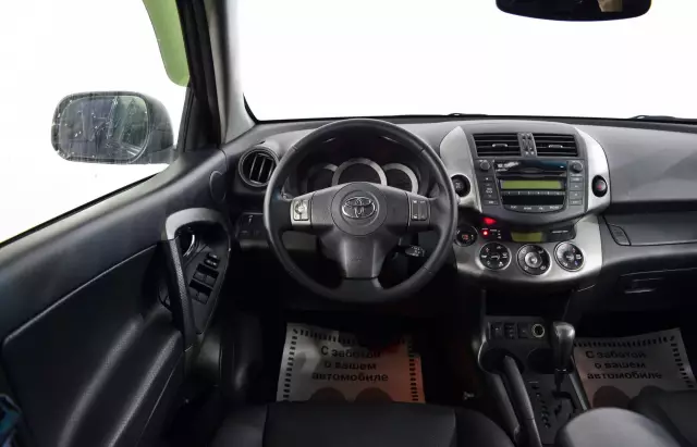 Toyota RAV4 2009