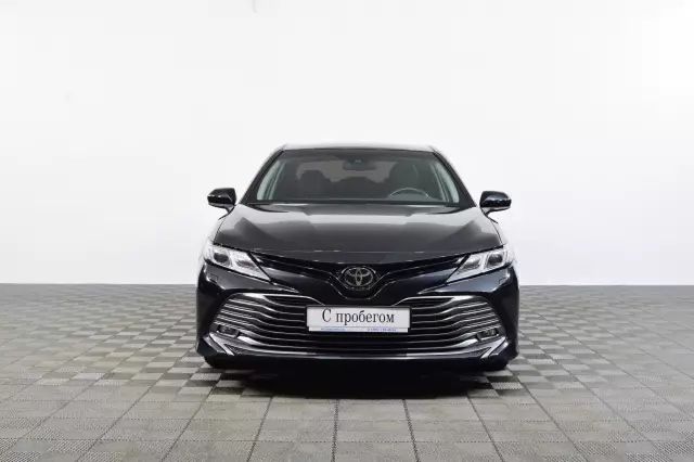 Toyota Camry 2019