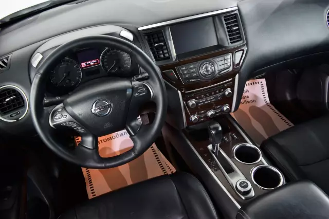 Nissan Pathfinder 2014