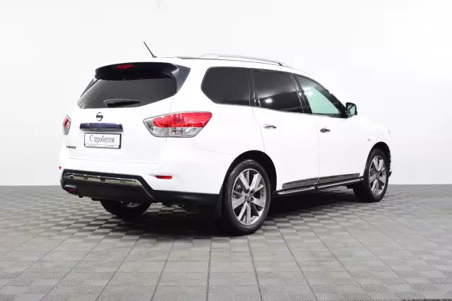 Nissan Pathfinder 2014