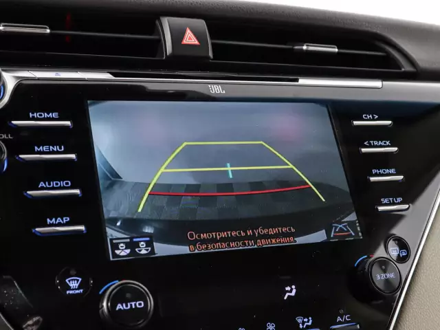 Toyota Camry 2019