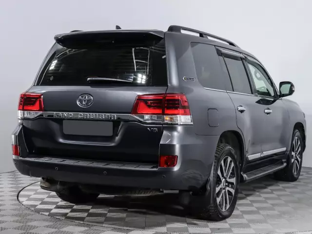Toyota Land Cruiser 2018