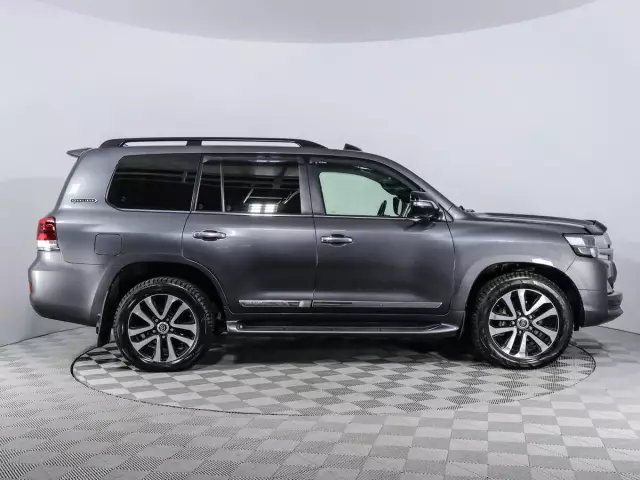 Toyota Land Cruiser 2018