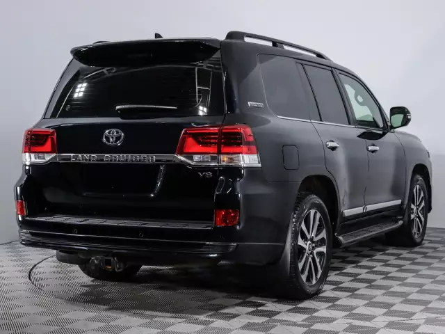 Toyota Land Cruiser 2019
