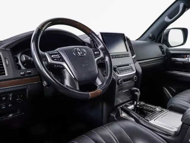 Toyota Land Cruiser 2019