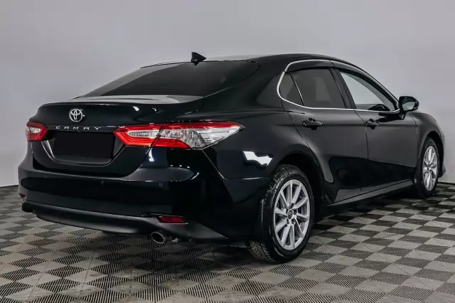 Toyota Camry 2020