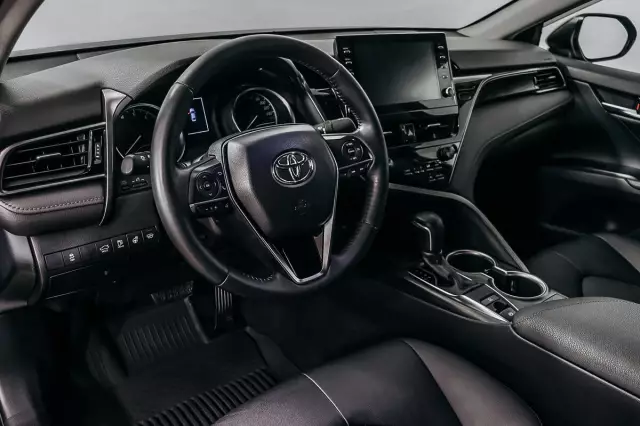 Toyota Camry 2020