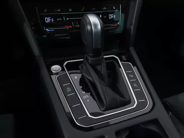 Volkswagen Passat 2021