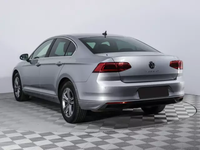 Volkswagen Passat 2021