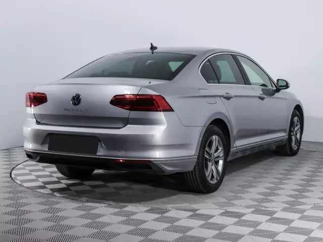 Volkswagen Passat 2021