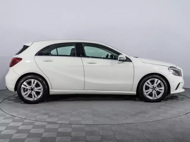 Mercedes-Benz A-Класс 2015