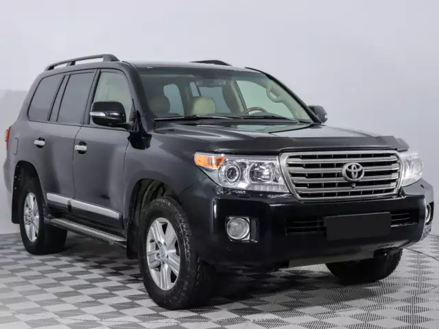 Toyota Land Cruiser 2012
