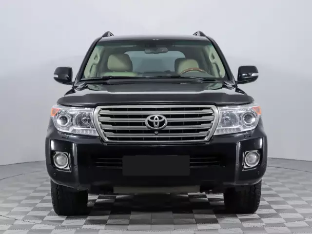 Toyota Land Cruiser 2012