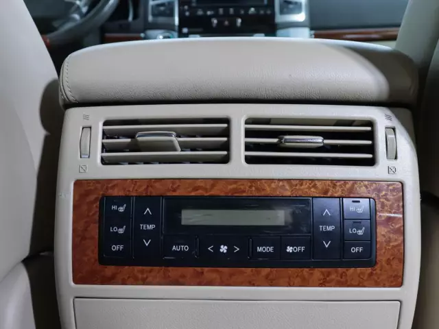 Toyota Land Cruiser 2012