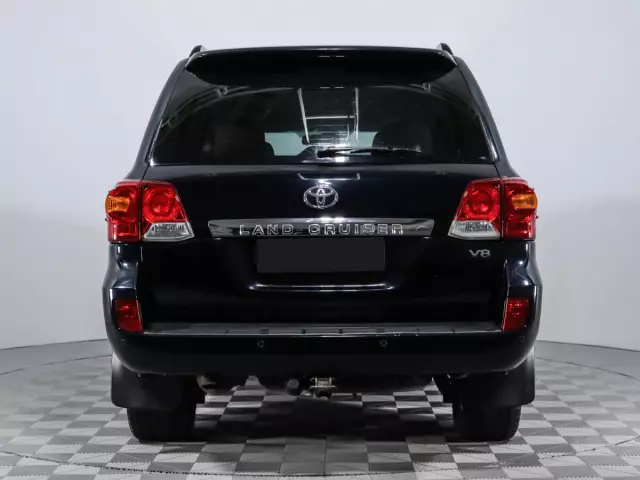Toyota Land Cruiser 2012