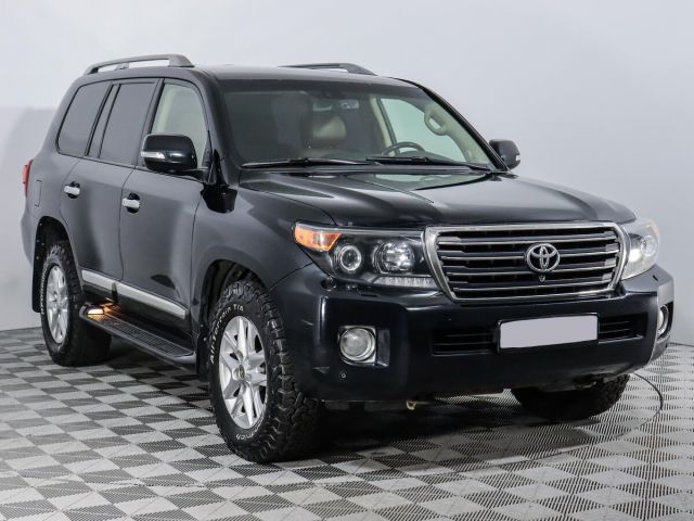 Toyota Land Cruiser 2013
