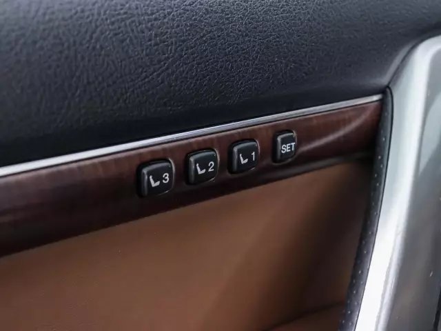 Toyota Land Cruiser 2013