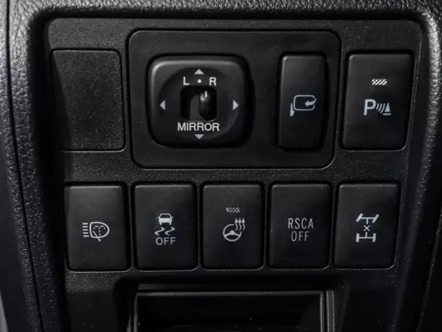 Toyota Land Cruiser 2013